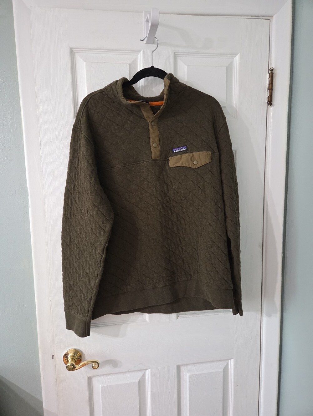 Patagonia Organic Cotton Quilted Snap Henley Khaki Pullover.  XL